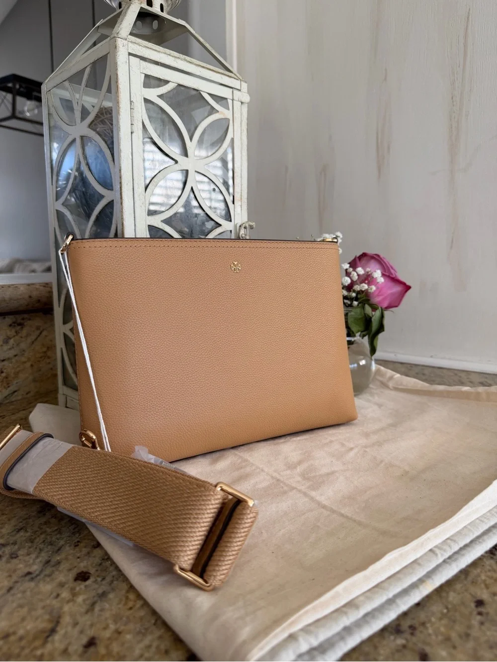 NEW Tory Burch Blake Swingpack Leather Crossbody 176874 Warm Biscuit $300